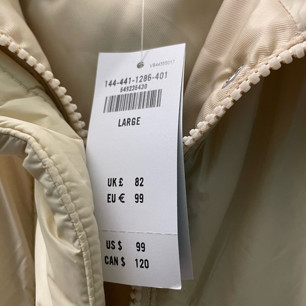 NWT abercrombie vest - Picture 3 of 4